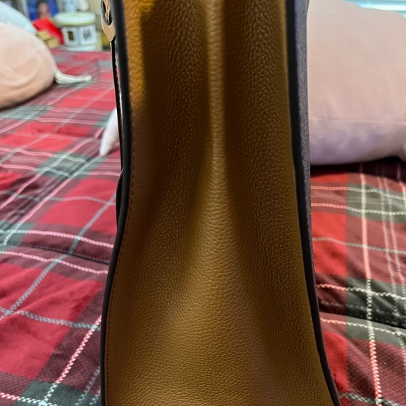 Authentic Michael Kors Bag - Picture 6 of 12